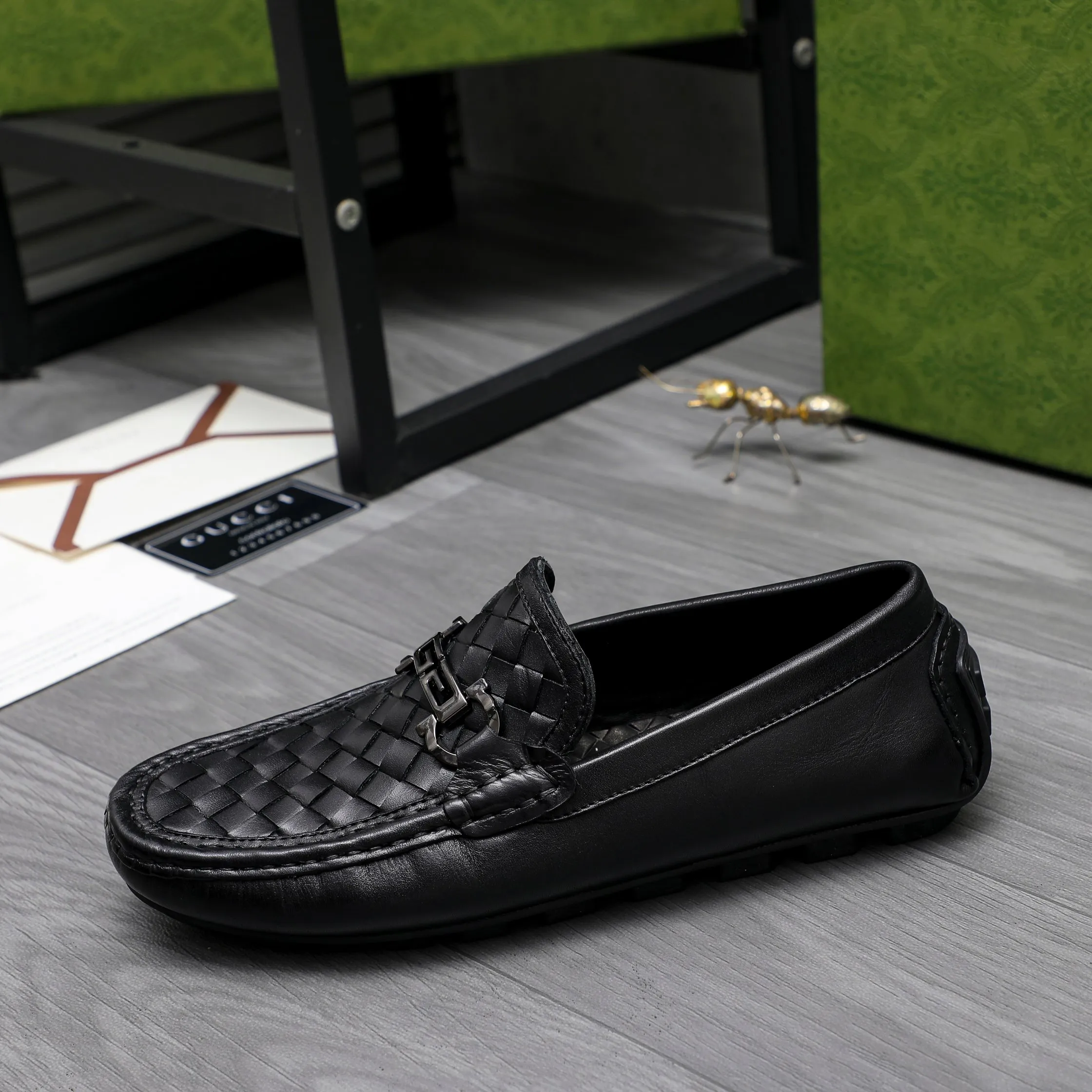 Men's shoes 💰400 Product trademark: GUCCI "Gucci" casual slip-on shoes Regular size: 38-44 (45 is custom-made and non-returnable) Product materials: Selected woven cowhide upper, sheepskin lining, rubber outsole